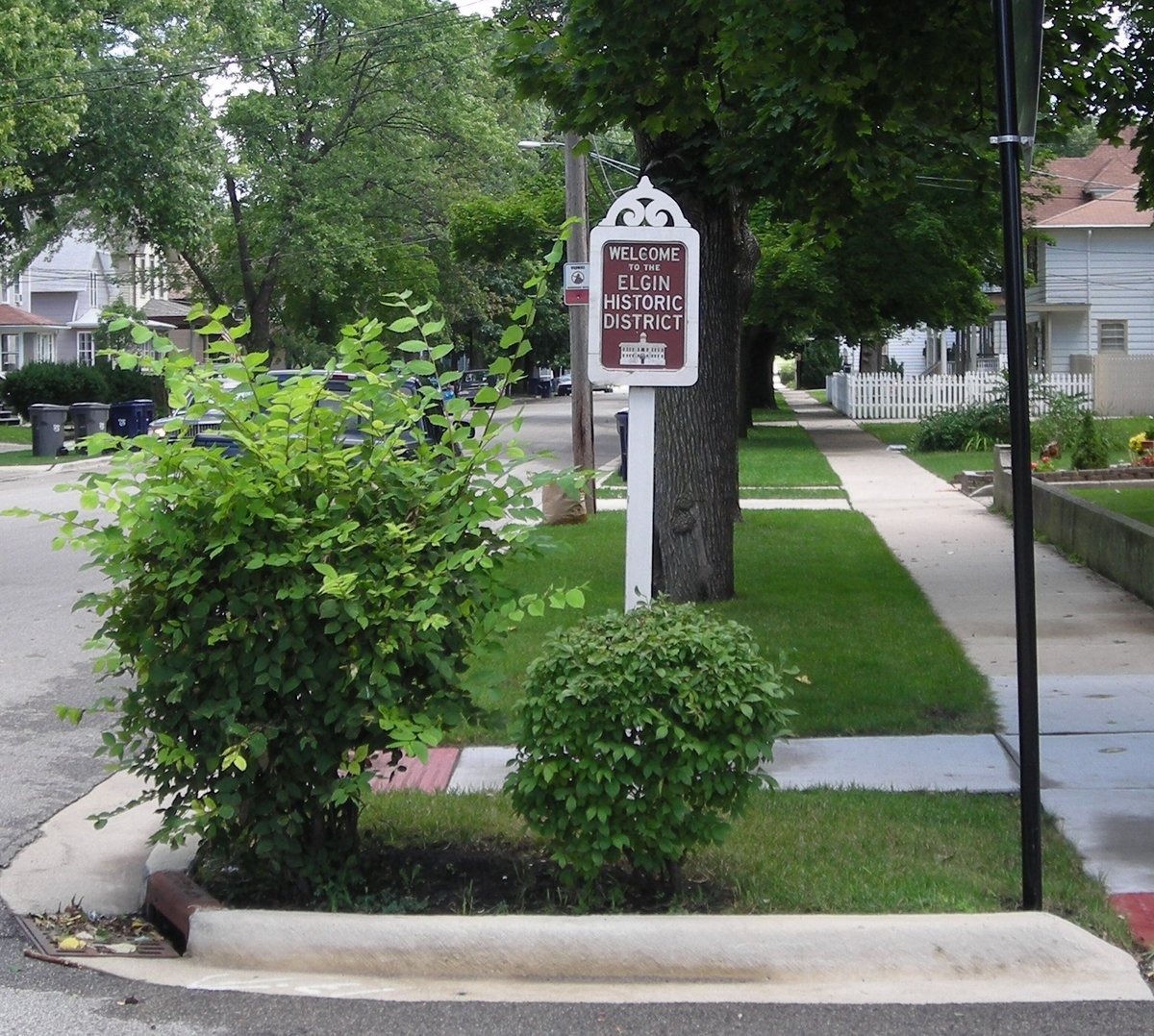 Elgin, IL - Faili:Elgin Historic District (Elgin, IL) 01.JPG - Wikipedia, kamusi elezo  huru